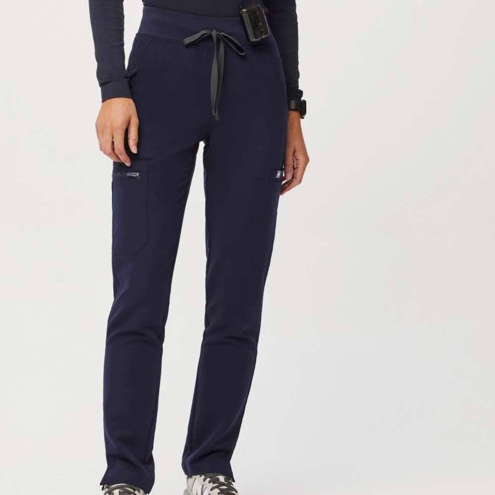 Figs navy scrub pants